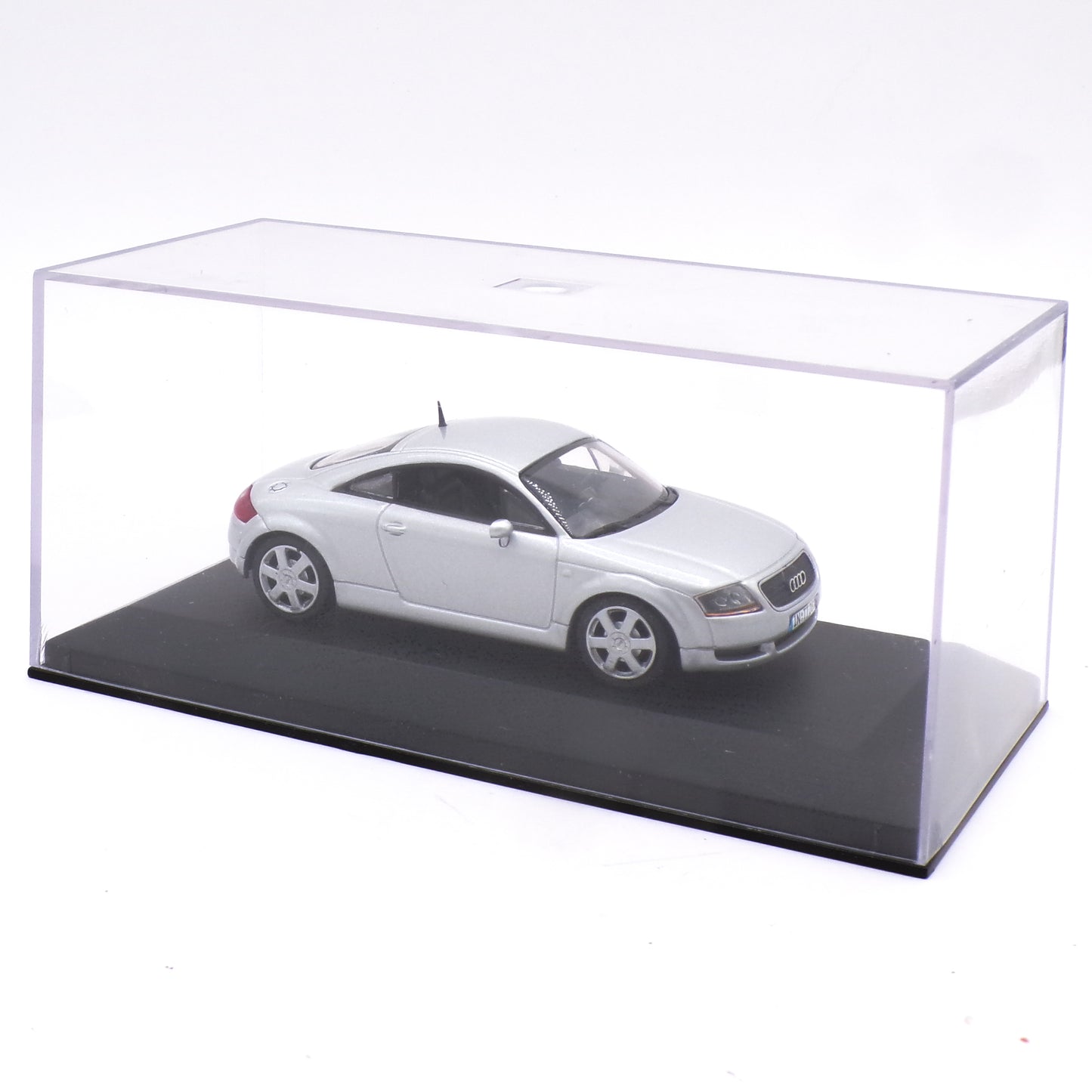 1998 Audi Dealer Boxed TT Coupe Minichamps 1:43 Scale Audi Die Cast Car