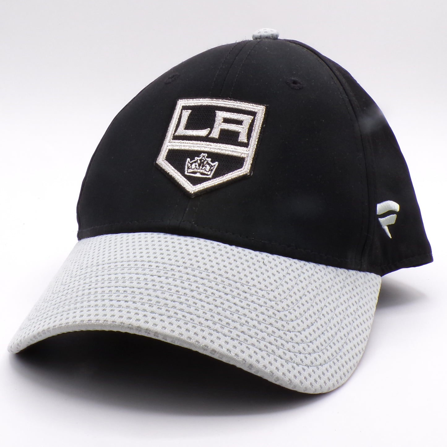 2023 Los Angeles Kings Hockey NHL Global Series Melbourne Authentic Pro Fanatics Hat