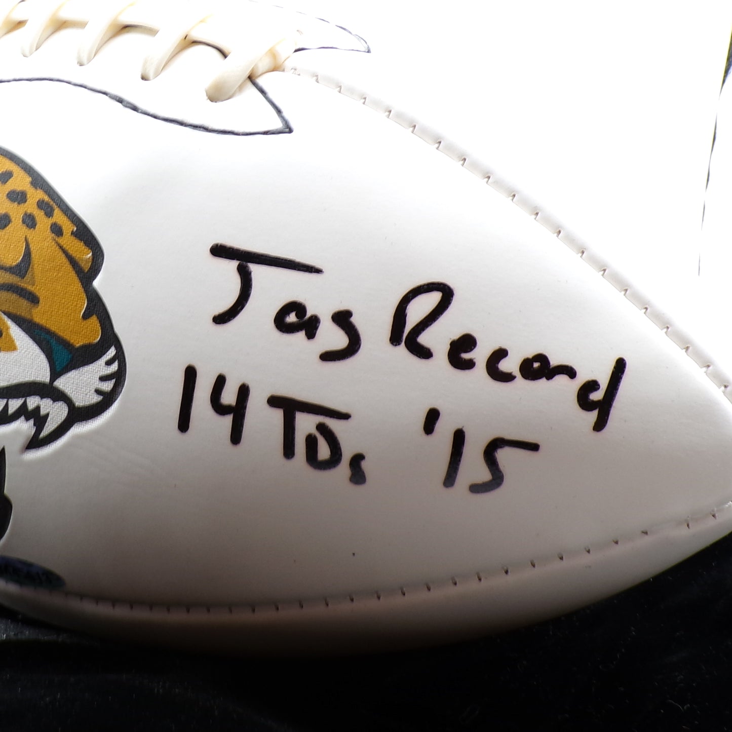 White 2015 UD Allen Robinson Jaguars Record 14TDs Autographed Football #/75