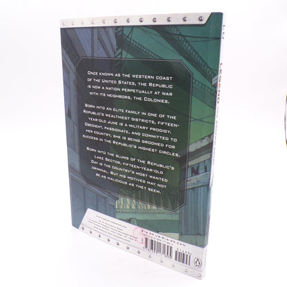 Legend: The Graphic Novel Paperback Marie Lu 1st Print/Edition Mint