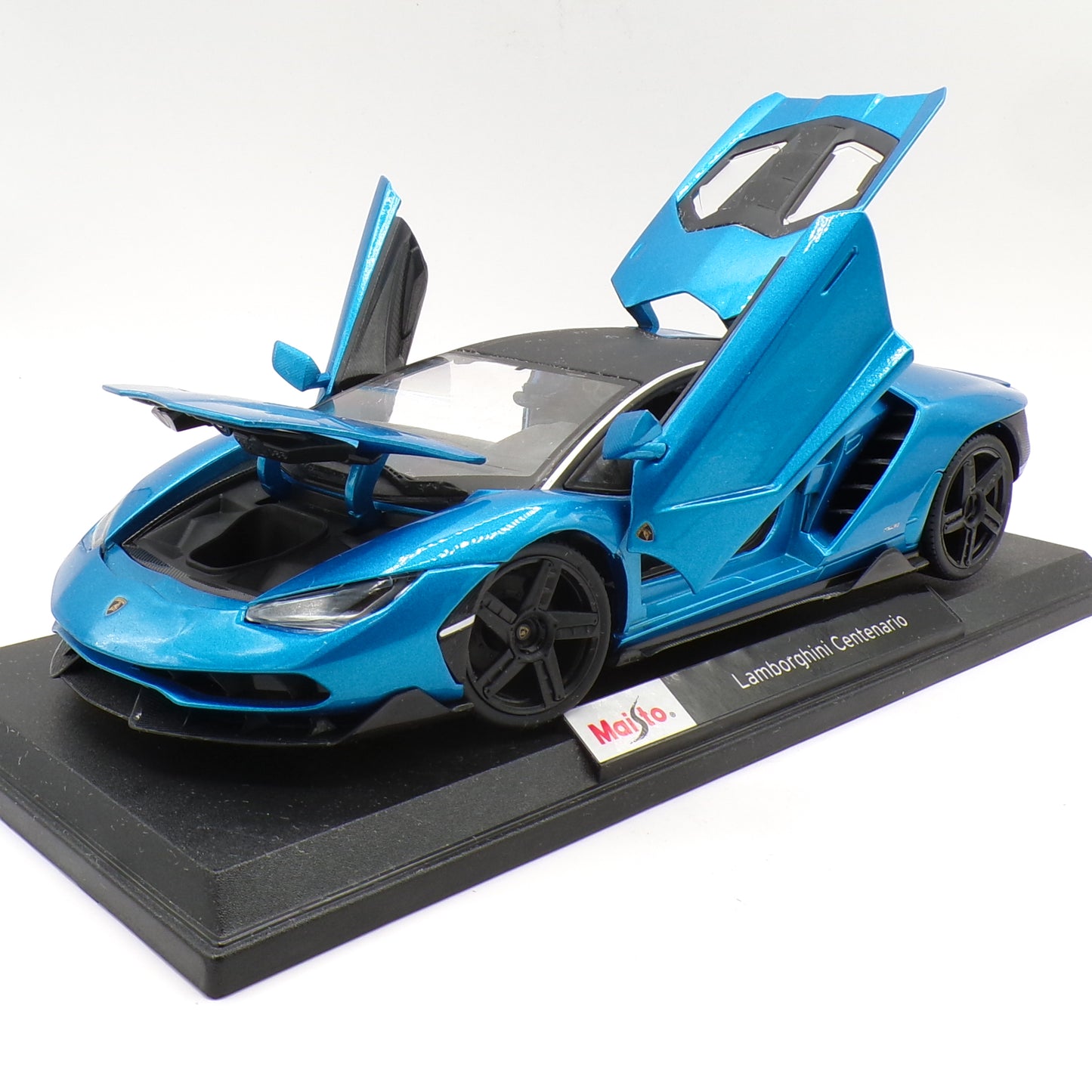 1998 Maisto Blue Lamborghini Centenario Special Edition 1/18 Scale Diecast Car