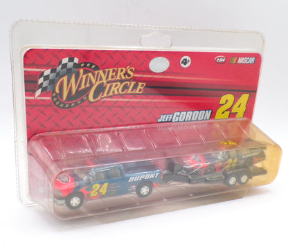 2008 NASCAR Jeff Gordon #24 1:64 Pick Up Truck w/Stock Car Die Cast Set